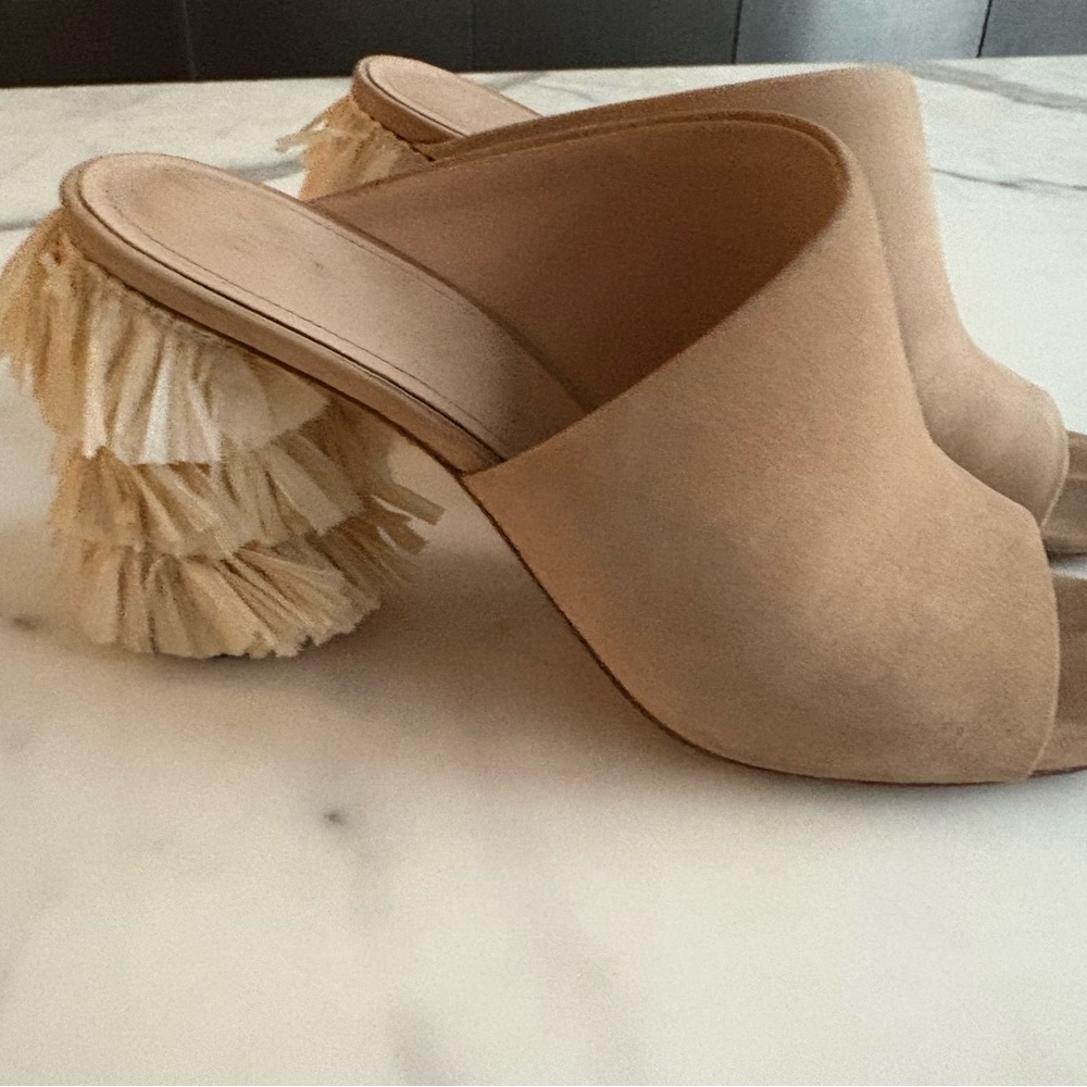 Chic Beige Women's Mules